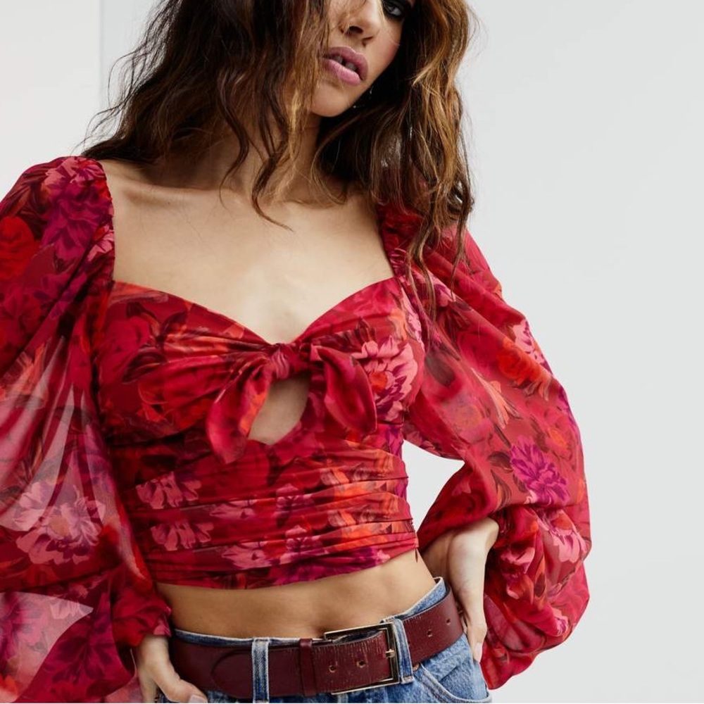 NWT For love and lemons floral print crop top
